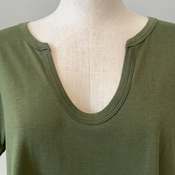 NWT Another Love short sleeve green tee - Picture 2 of 7